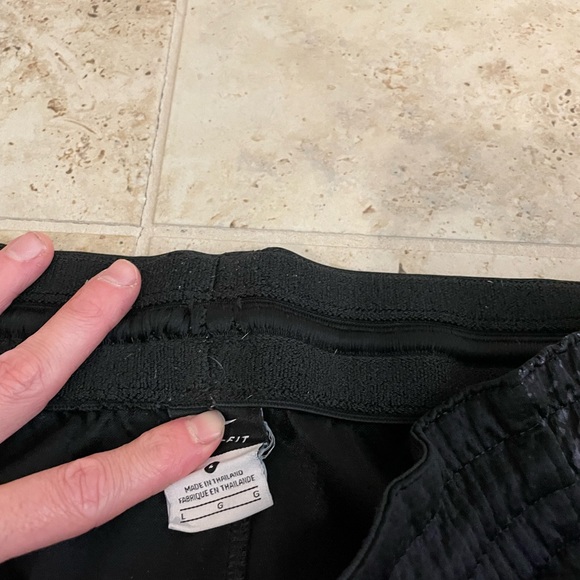 Nike Lebron shorts size large - Picture 3 of 4